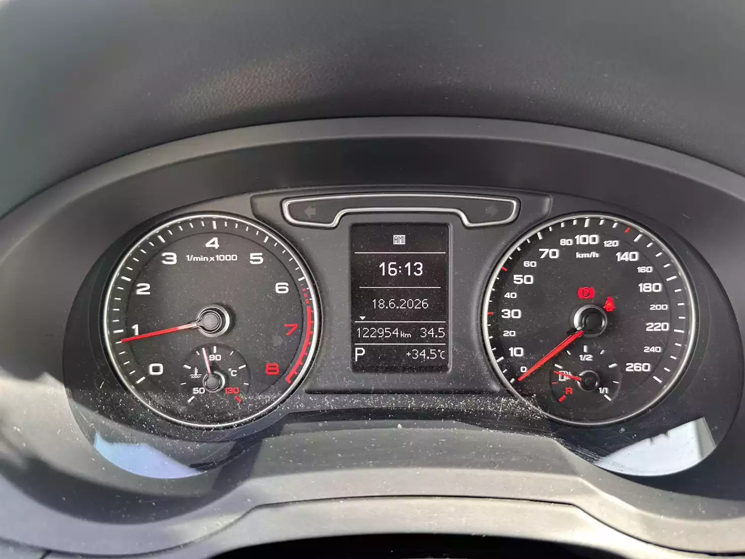 2014-audi-q3-2-0-quattro