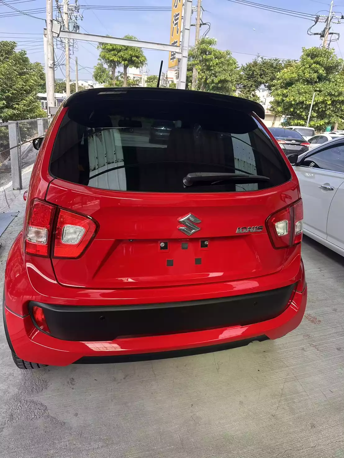 2019 Suzuki Ignis red