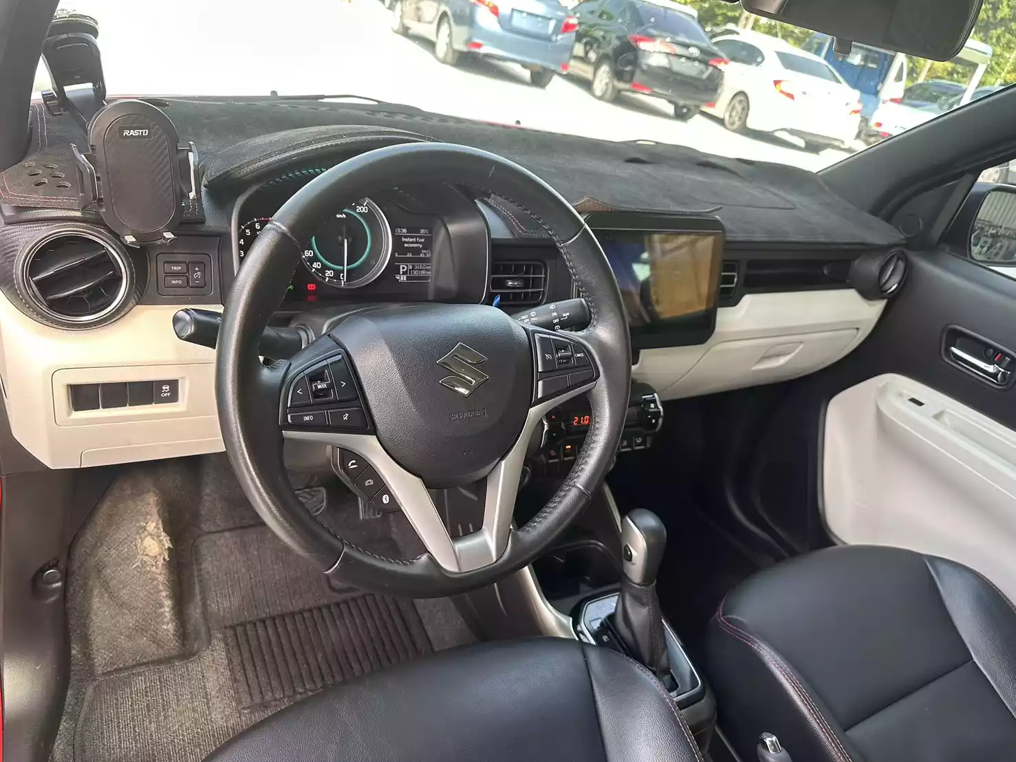 2019 Suzuki Ignis red