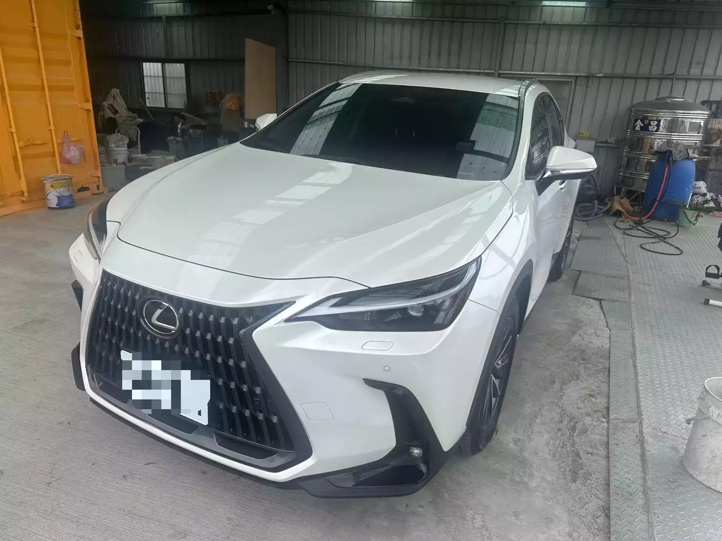 lexus-nx-450h-2023