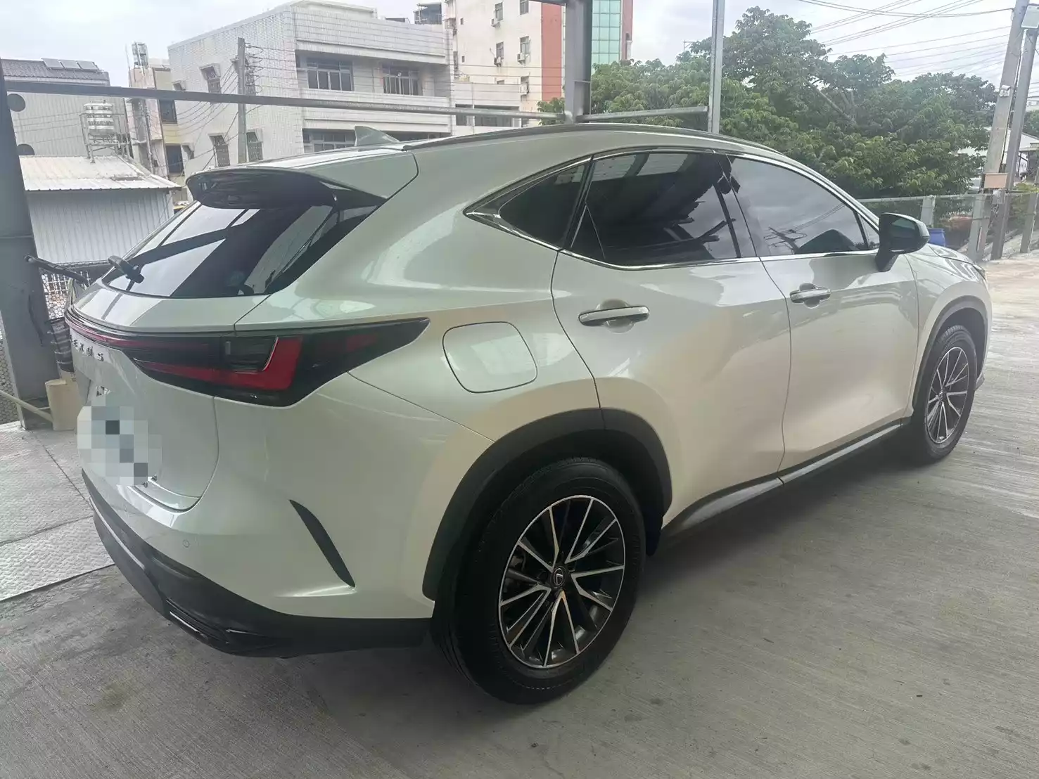 lexus-nx-450h-2023-白色
