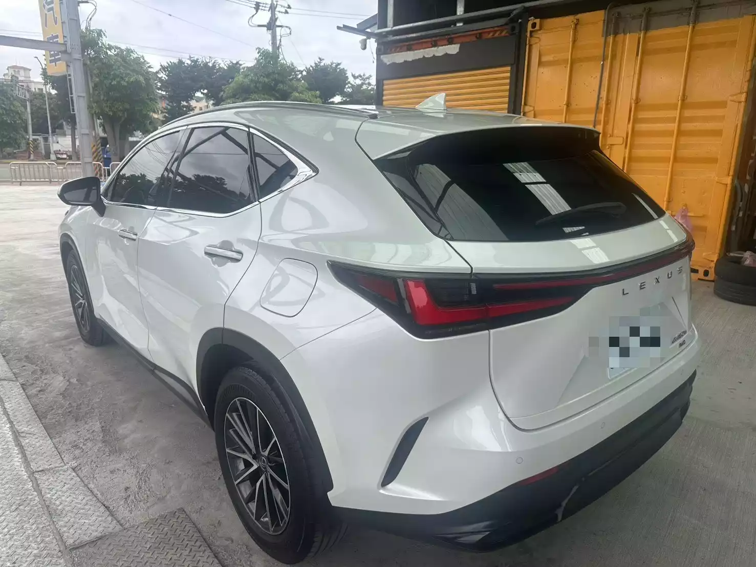 lexus-nx-450h-2023-白色