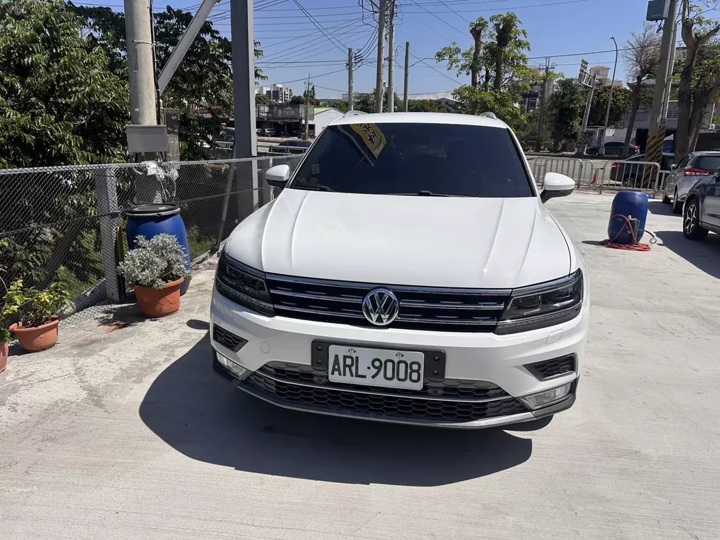 volkswagen-tiguan-330-tsi-highline-2016年出廠2017年式-白色2000cc-自手排